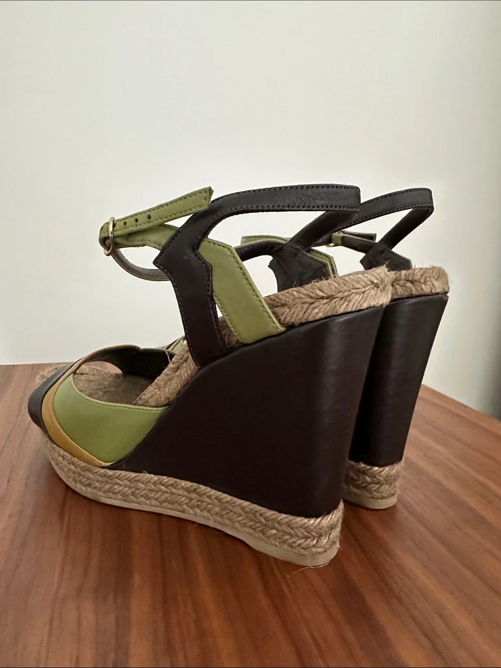 L'Autre Chose Green Multi-Color Leather Wedge Sandals